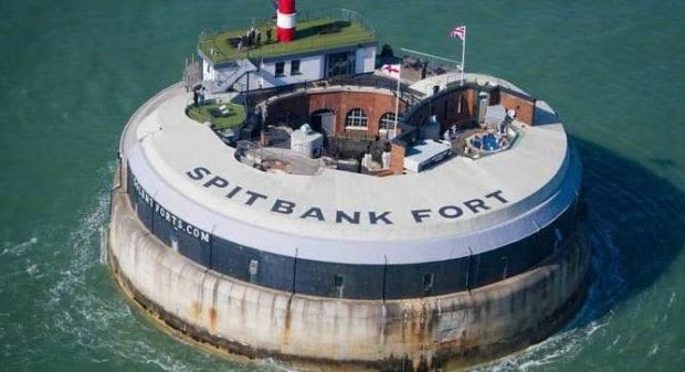 sıra dışı spitbank fort