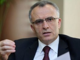 Maliye Bakanı Ağbal, kamuya 60 bin yeni personel alacağız