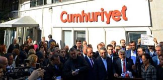 CHP İstanbul Milletvekilleri, Cumhuriyet gazetesi Şişli'deki merkez binasını ziyaret etti