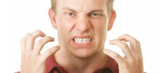 Diş gıcırdatma neden kaynaklanır? Tedavisi var mıdır?