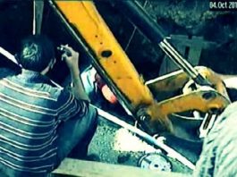 Zonguldak'ta doğalgaz hattı çalışması sırasında sigara içen işçiler mobese kameralarıyla görüntülenince, firma hakkında suç duyurusunda bulunuldu.