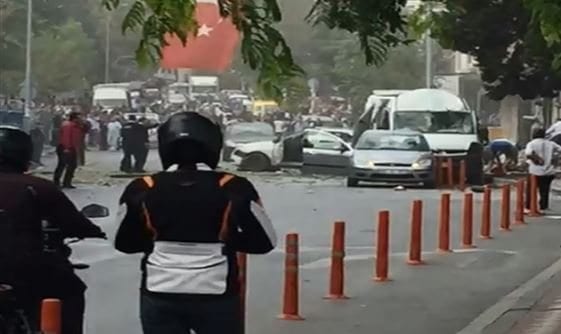 istanbul yenibosna saldırısı patlama motosikletli bomba