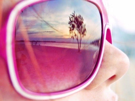 Pembe gözlüklerin getirdiği mutluluklar