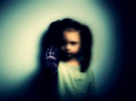 Şiddet gören çocuk: Bu belirtiler varsa dikkat!