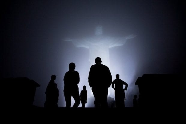 march-20-2011-visiting-the-christ-the-redeemer-statue-in-rio-de-janeiro-brazil-620x414