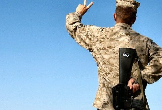 Elmaya aldanıp kurdu yemek