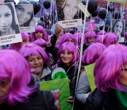 Buenos Aires'te "laf atanlara" ceza geldi
