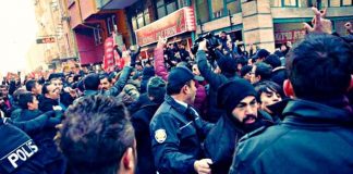 CHP Kocasinan Gençlik Kolları Başkanı Cemre Doğan ve yanındaki CHP'lilere saldırdı.