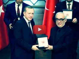 Cumhurbaşkanlığı Kültür ve Sanat Büyük Ödülü'ne layık görülen Şener Şen, Cumhurbaşkanlığı Sarayı'nda konuşma yaptı.