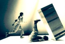 Taldans dansçıları Mustafa Kaplan ve Filiz Sızanlı deneysel modern dans gösterileriyle dünya çapındaki festivallerde Türkiye'yi temsil ediyor