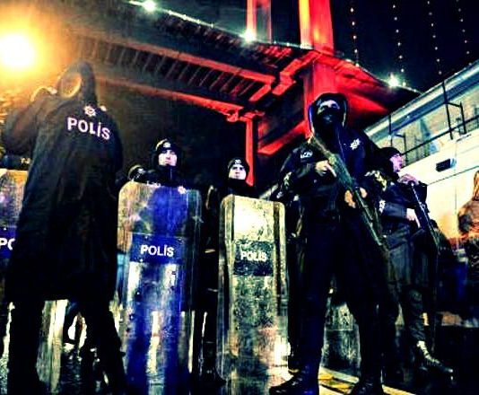 2017: Girmesek de olurdu! ortaköy reina terör istanbul