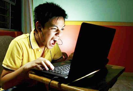 bilgisayar Konsol oyunları çocuk gelişimini nasıl etkiliyor?