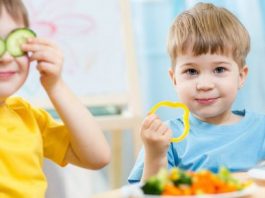 Çocuklar tatildeyken nasıl beslenmeli?