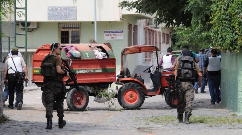 Diyarbakır'ın Sur ilçesinde polise yapılan saldırıda son durum