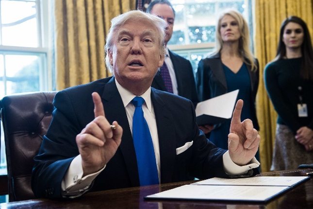 Reuters: Trump 7 ülkenin vatandaşlarının ABD'ye girişini sınırlayacak