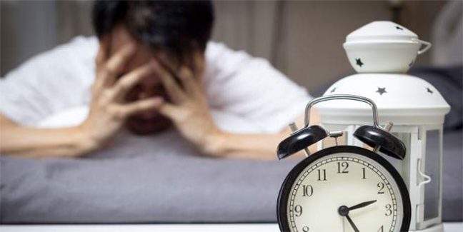 Uyku bozukluğu nedir? Neden kaynaklanır?