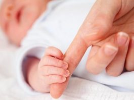 Yeni doğan bebeklerde görülen 6 refleks hangileri?
