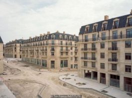 Bakü'de petrol parasıyla Paris inşa ediyorlar