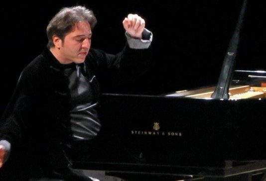 Fazıl Say adının müfredattan çıkarılması sonrası sordu: Müfredat nedir ki?