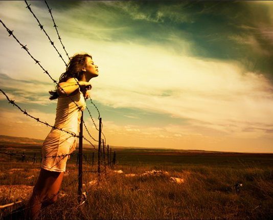 Platon'un Mağara Alegorisi: Özgür olmak ya da olmamak