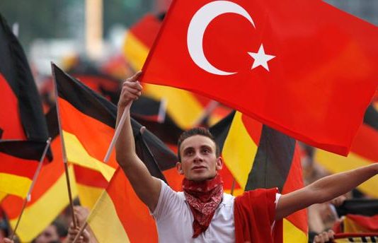 almanya türkler türkiye erdoğan alman medyası