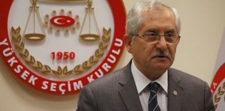 YSK Başkanı Sadi Güven, mühürsüz zarfların ve evet mührünün halkın iradesini yansıttığını ve geçerli sayılacağını söyledi.