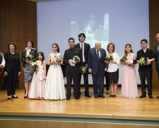 Klasik müziğin Parlayan Yıldızları'na Meriç Soylu ödülü