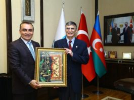 Aziz Sancar'dan gençlere tavsiyeler: "Konuşmak değil, çalışmak lazım"
