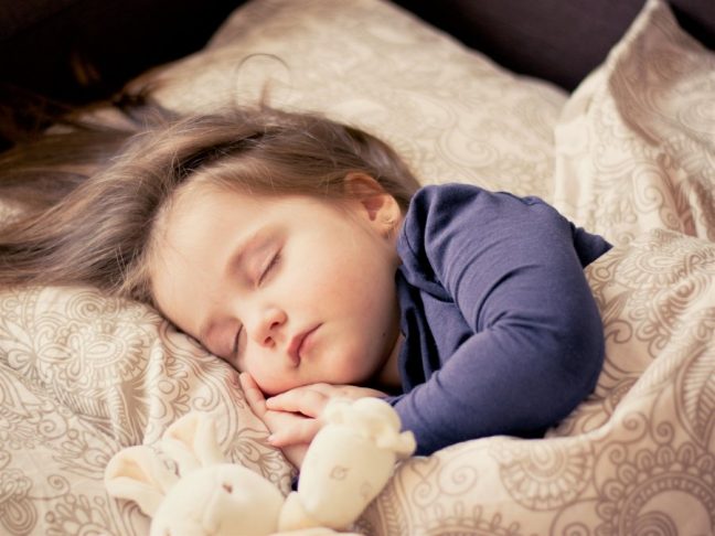Çocuklarda uyku eğitimi nasıl olmalı?