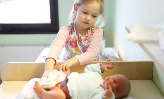 Kardeş kıskançlığı nasıl önlenir?