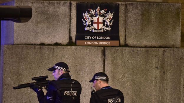 London Bridge saldırısında 7 kişi öldü, 3 zanlı öldürüldü