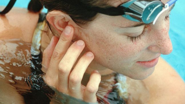 Yüzme sırasında kulak sağlığına dikkat!