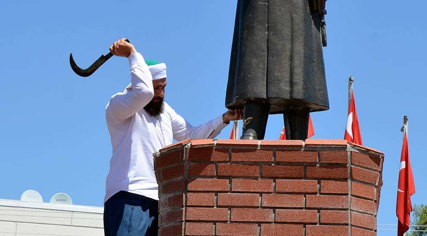 mehmet malbora atatürk büstü heykeli saldırı şanlıurfa urfa siverek