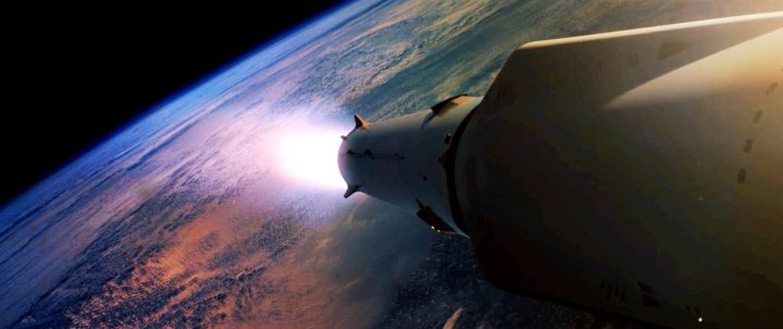 elon musk roket ile yörüngede yolculuk