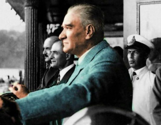 10 Kasım: Mustafa Kemal Atatürk sizsiniz!