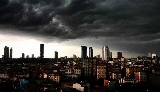 Meteoroloji'den İstanbul için kuvvetli yağış ve soğuk uyarısı