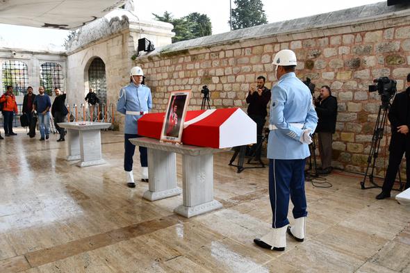 Naim Süleymanoğlu son yolculuğuna uğurlanıyor cenaze