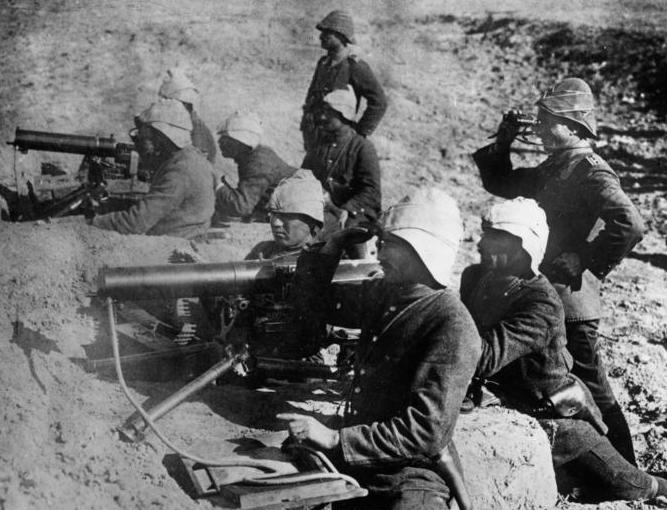 MG 08 ile donatılan Osmanlı makineli tüfek timleri