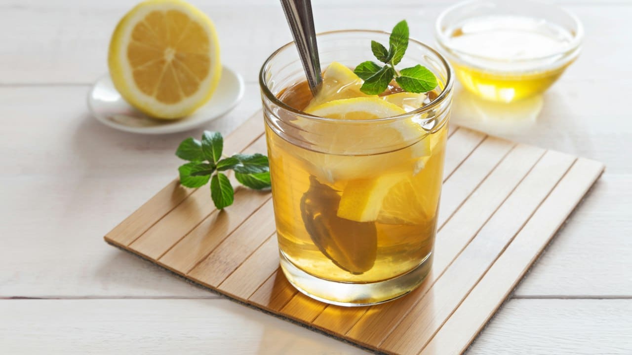 Limonlu ve naneli çay