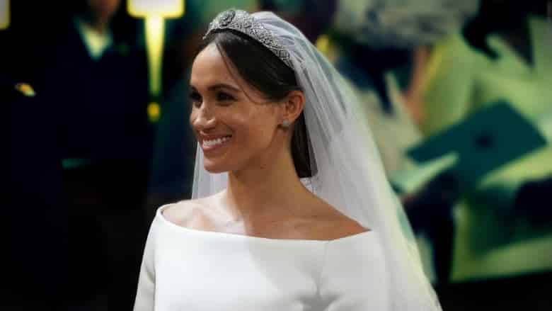 meghan markle prens harry wedding kraliyet düğünü ailesi gelinlik