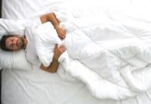 Sırtüstü ve yüzüstü yatmak neden bel ağrısı yapıyor? Sırtüstü ve yüzüstü yatmak neden bel ağrısı yapıyor?