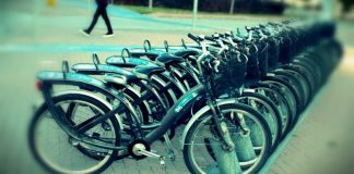 Konya 40 gün sabah namazına giden çocuklara bisiklet hediye