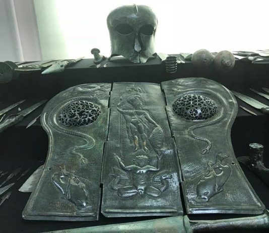 İstanbul tarihi eser kaçakçılığı operasyonu: 15 bin parça yakalandı