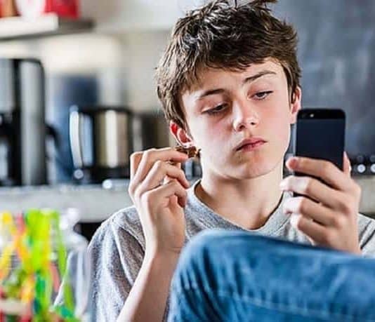 Okuldan kaçan çocukların ailelerine öneriler