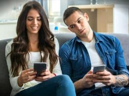 Toplumun yüzde 59 u, eşini sosyal medyada kontrol ediyor!