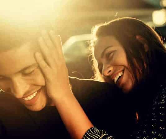 İlişkide rol yapmak