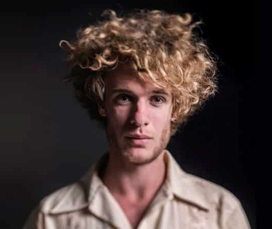 Gosto: Elektronik müziğin akustik ile birleşimi