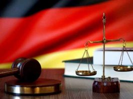 Almanya hakim ve savcılar başörtüsü takamayacak