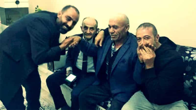 Serbest bırakılan Osman Sarıgün tebrikleri kabul ediyor