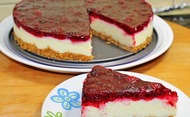 Pişmeyen meyveli cheesecake tarifi